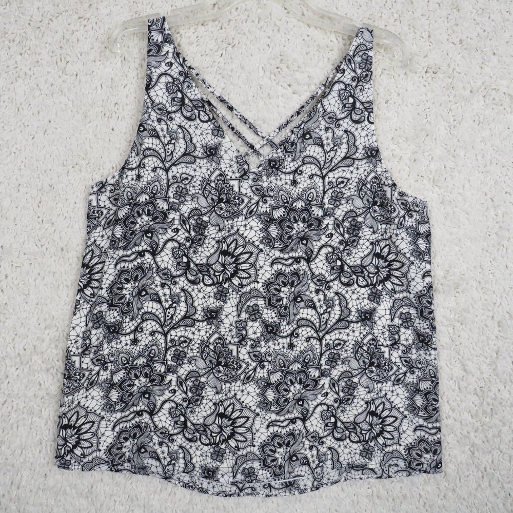 Express* Women's Sleeveless V-Neck Curved Hem Cross Pattern Back Blouse ~Size SP